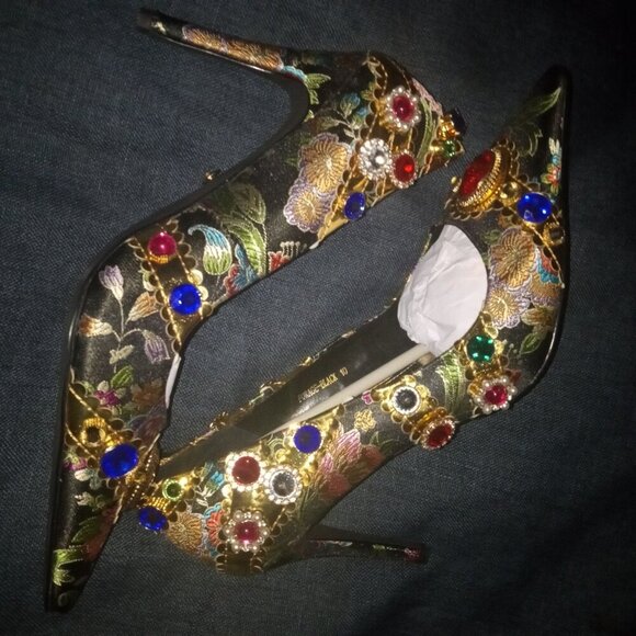 AZALEA WANG " PAISLEY PROMISES " BLACK EMBELLISHED PUMP(BRAND NEW !!!!!!!!!! - Picture 6 of 7